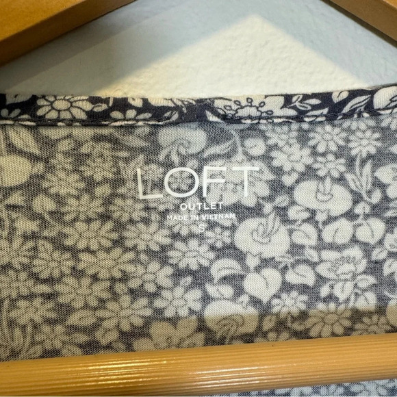 Loft Outlet Ruffle Shoulder Tee - Picture 4 of 4